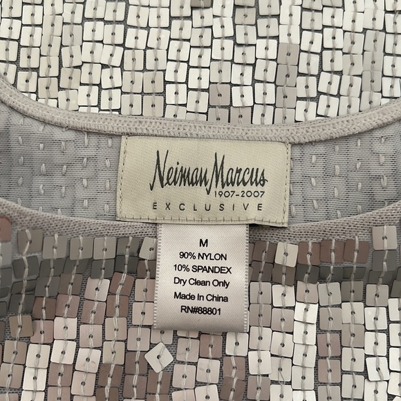 Neiman Marcus Sequin Top - Picture 6 of 7
